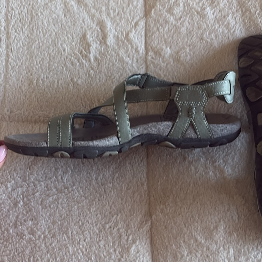 Green and Grey Merrell Sandals - Picture 3 of 6